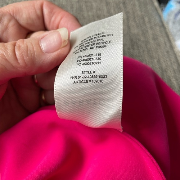 Babaton by Aritzia Ekcerd cropped Barbie Pink Sleeveless tube top 
Medium - Picture 4 of 4